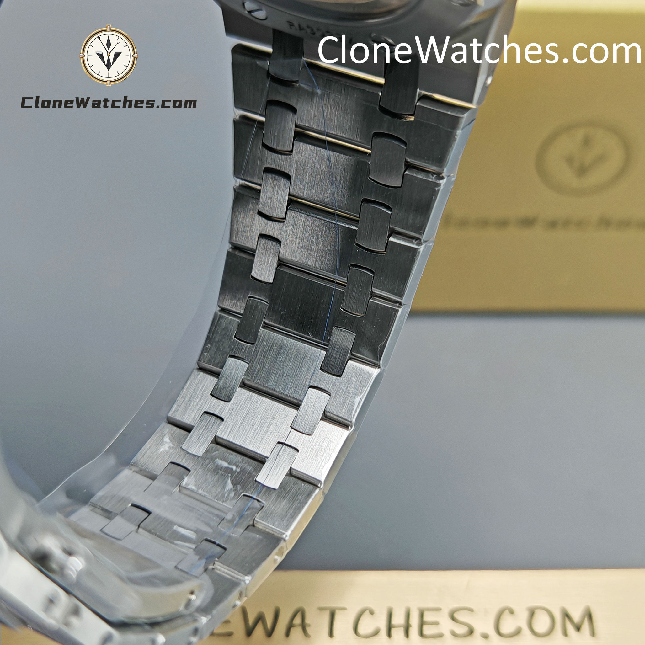 Audemars Piguet Super Clone Watches 1:1 Royal Oak Black & Silver Dial 26239BC Selfwinding Chronograph - Image 11