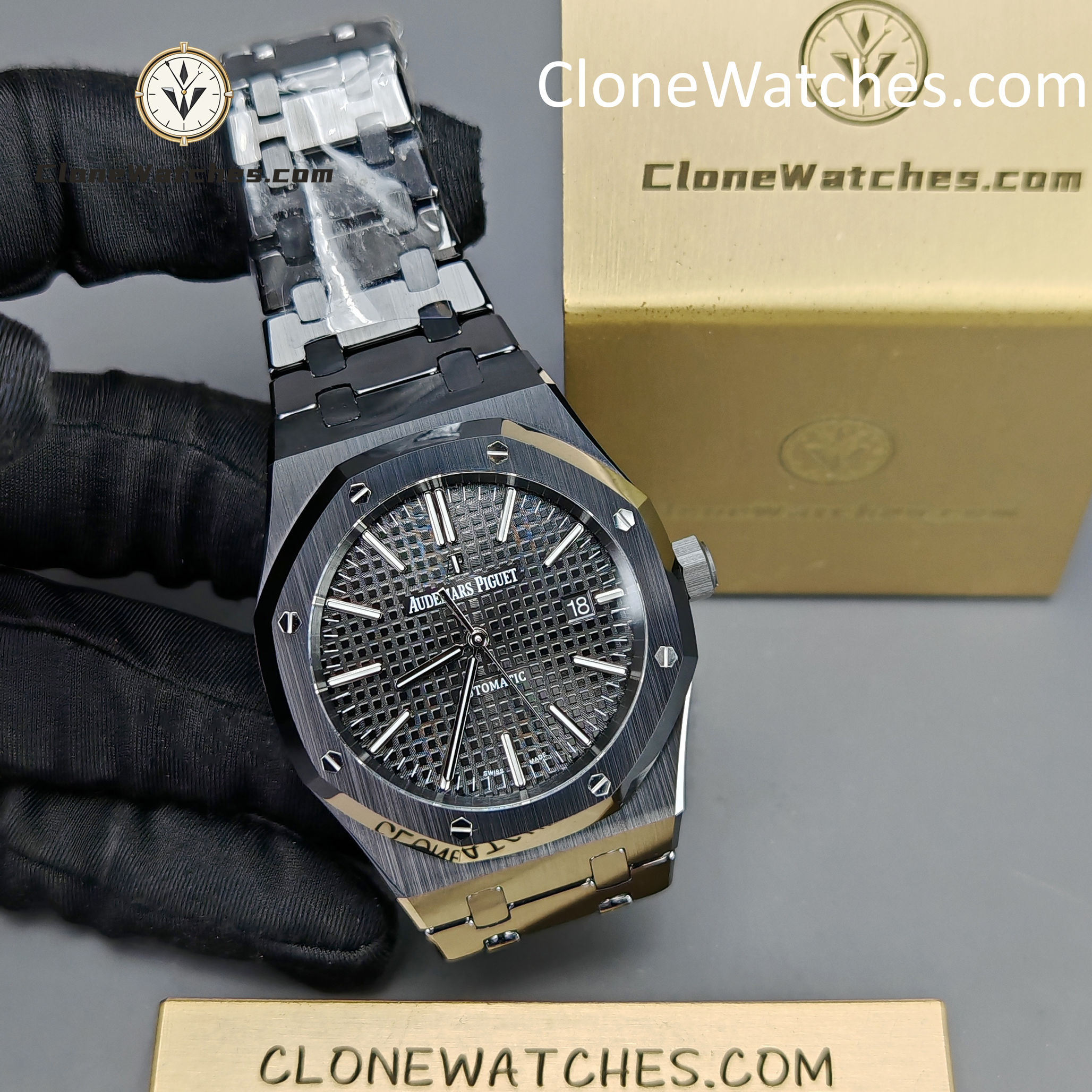 Audemars Piguet Super Clone Watches 1:1 Royal Oak 15400 Black Ceramic Black Dial - Image 3