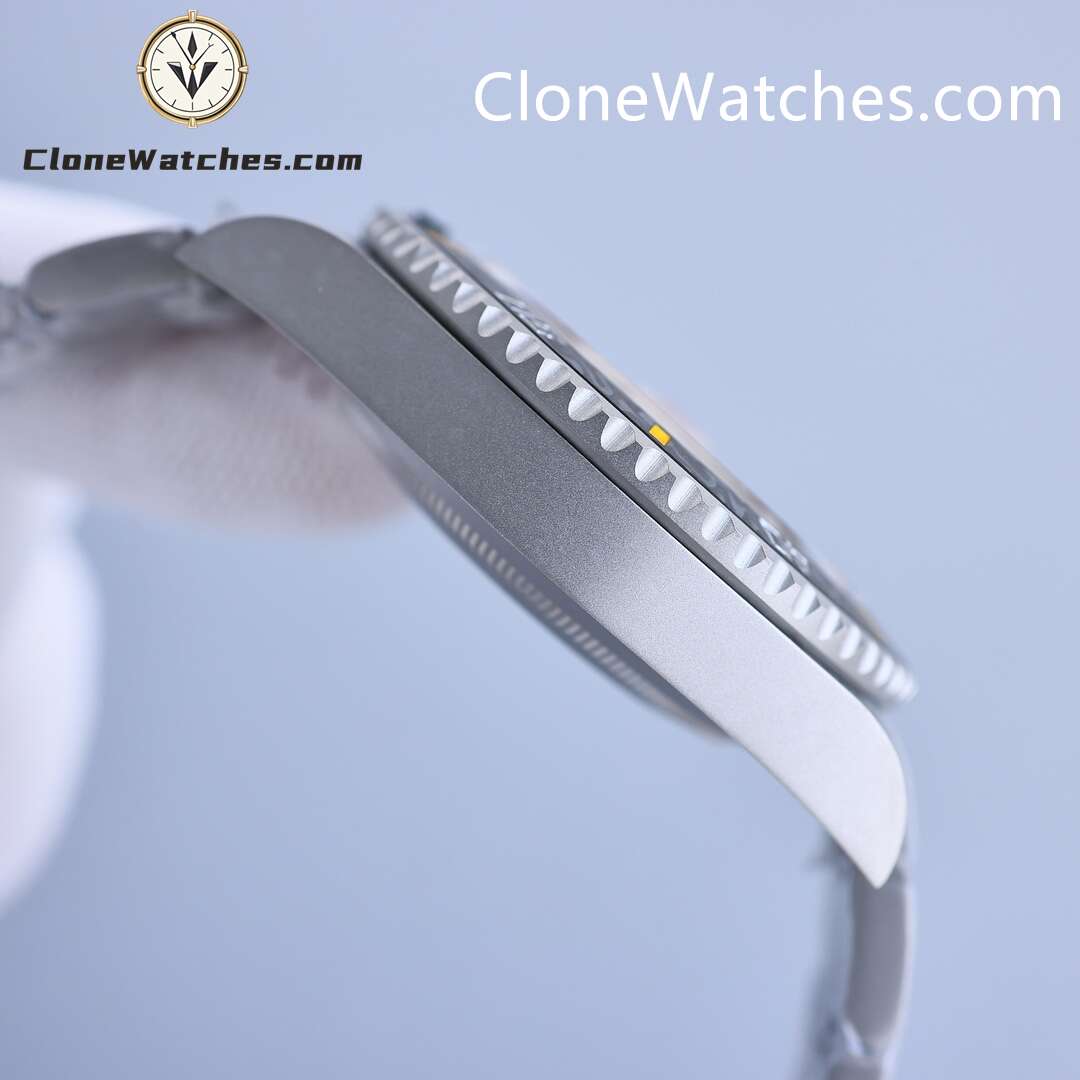 Modified Super Clone Watches 1:1 DiW Rolex Submariner DUNE 3235 Movement - Image 2